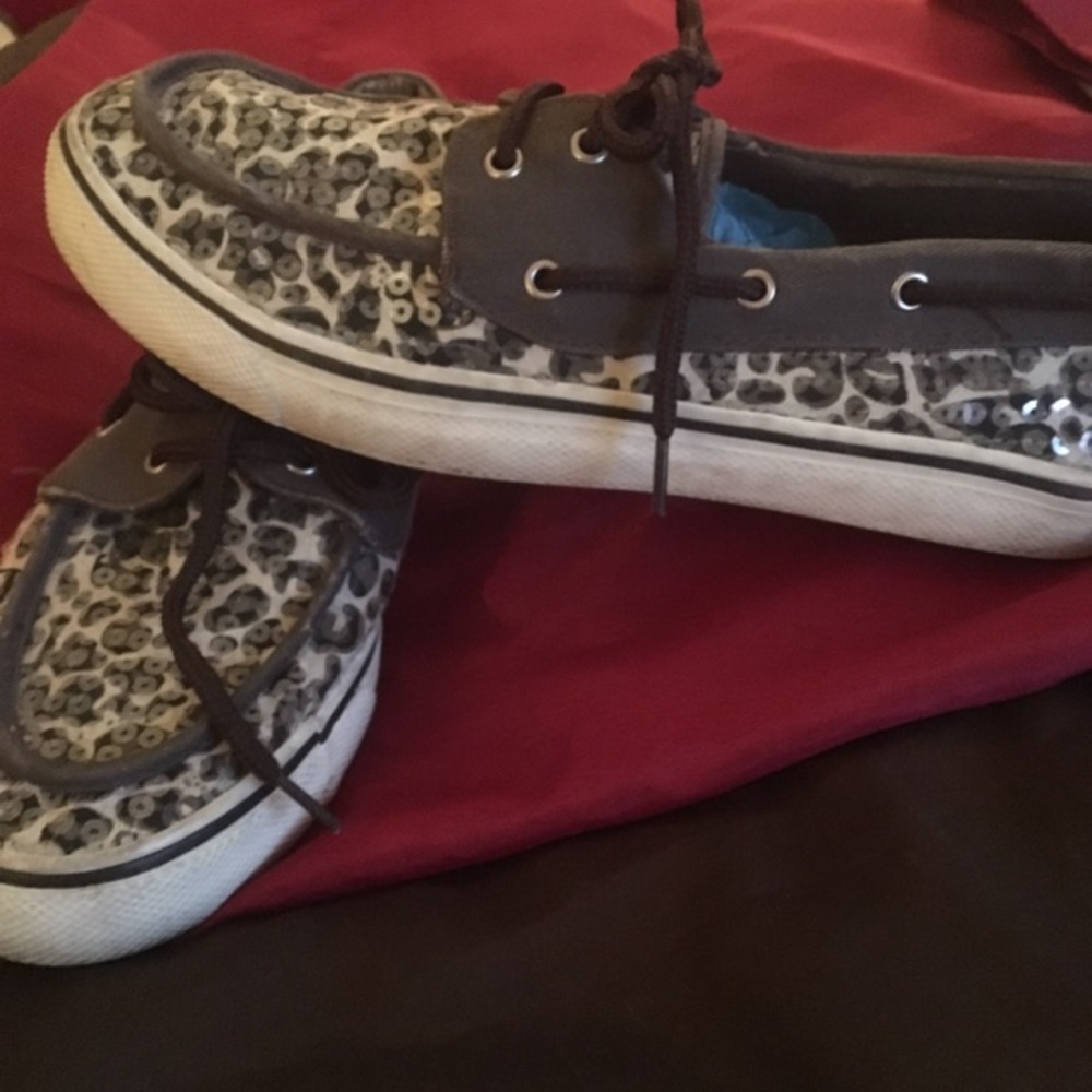 Blue Fin Boat Shoes - Picture 2 of 7